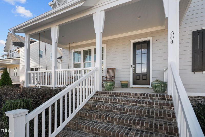 304 Ancient Oaks Dr, Holly Springs, NC 27540