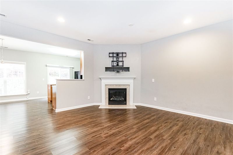 304 Anterbury Dr, Apex, NC 27502