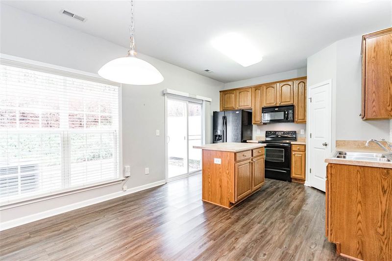 304 Anterbury Dr, Apex, NC 27502