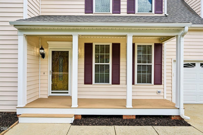304 Arbor Creek Dr, Holly Springs, NC 27540
