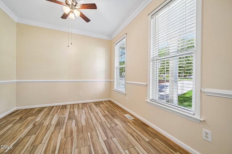 304 Arbor Creek Dr, Holly Springs, NC 27540