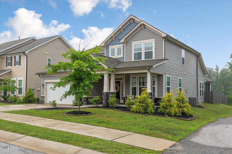 304 Avery Glenn Way, Fuquay Varina, NC 27526