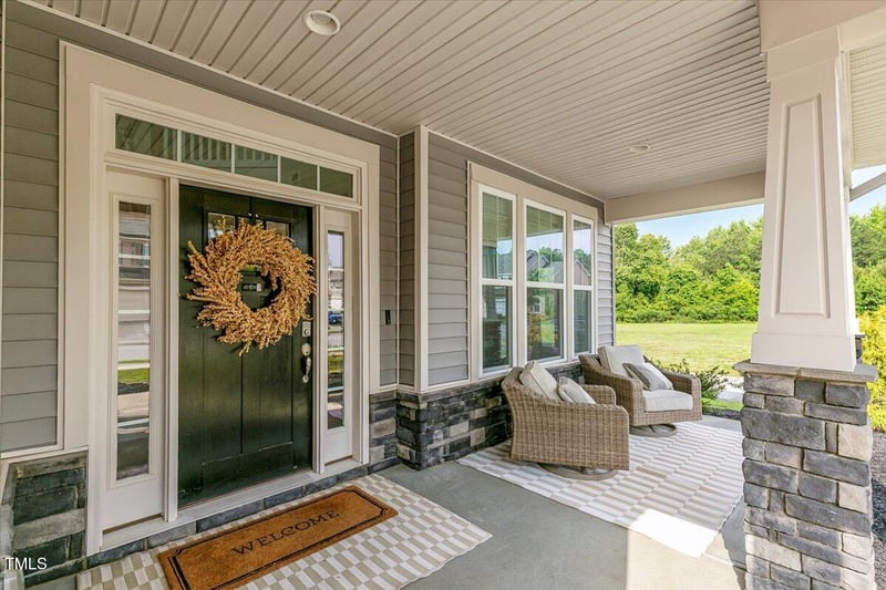 304 Avery Glenn Way, Fuquay Varina, NC 27526