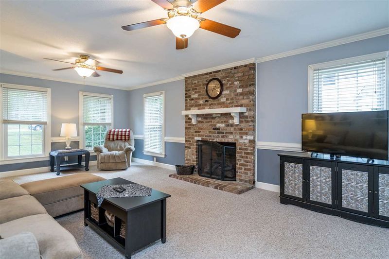 304 Bayoak Dr, Cary, NC 27513