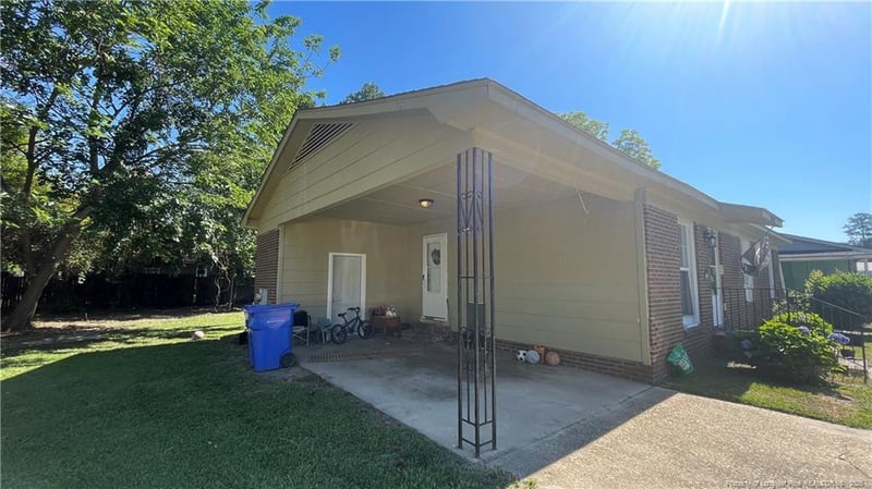 304 Bighorn Dr, Fayetteville, NC 28303