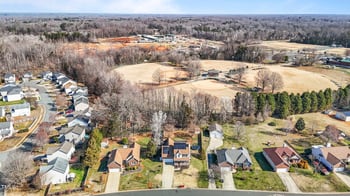 304 Briarwood Dr, Mebane, NC 27302