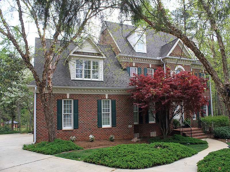 304 Brittany Pl, Cary, NC 27511
