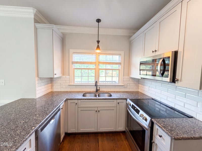304 Cameronwood Dr, Fuquay Varina, NC 27526