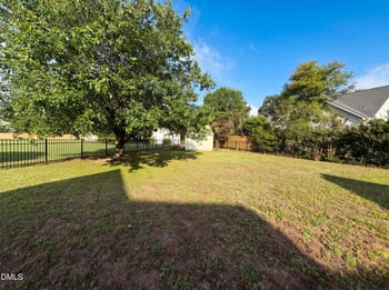 304 Cameronwood Dr, Fuquay Varina, NC 27526