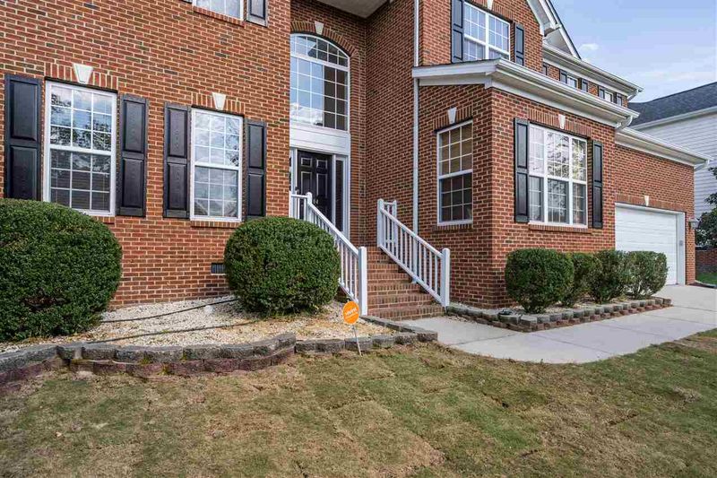 304 Casey Brook Ct, Cary, NC 27519