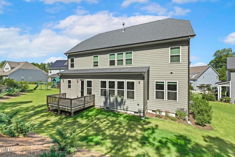 304 Channel Cove Dr, Holly Springs, NC 27540