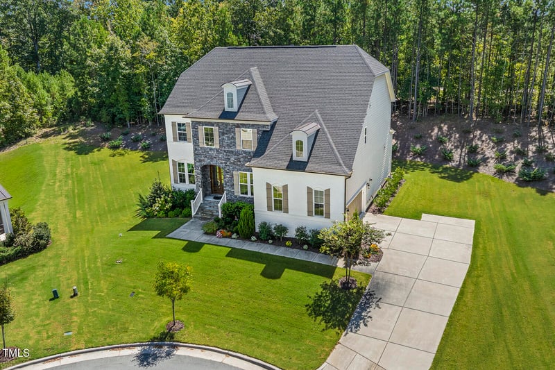 304 Channel Cove Dr, Holly Springs, NC 27540