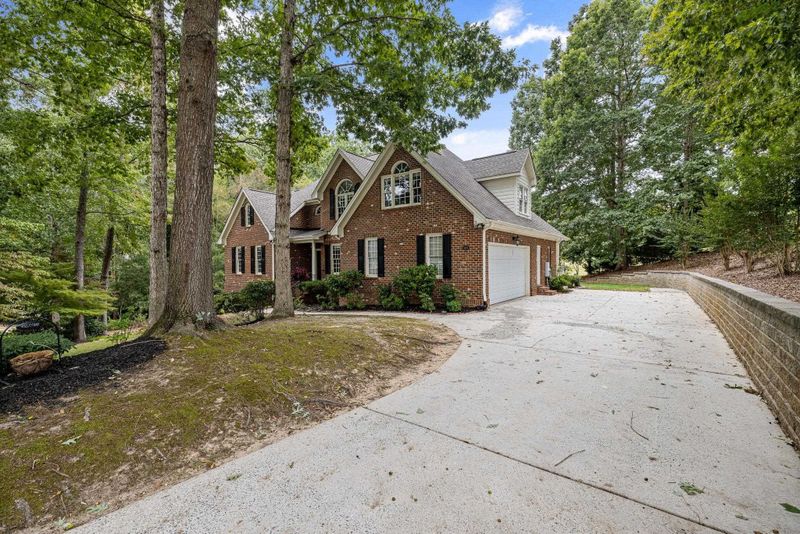 304 Cherry Laurel Dr, Clayton, NC 27527