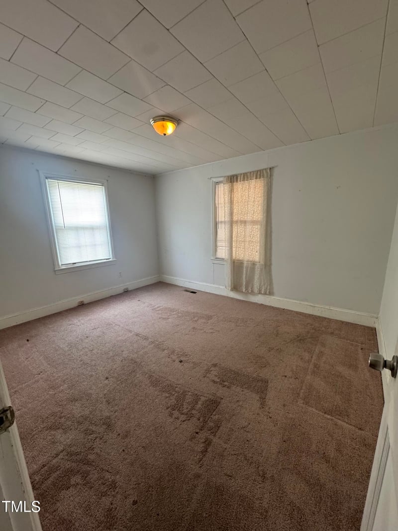 304 Culvert St, Apex, NC 27502