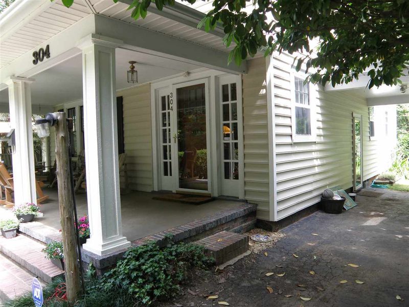 304 E Forest Dr, Raleigh, NC 27605