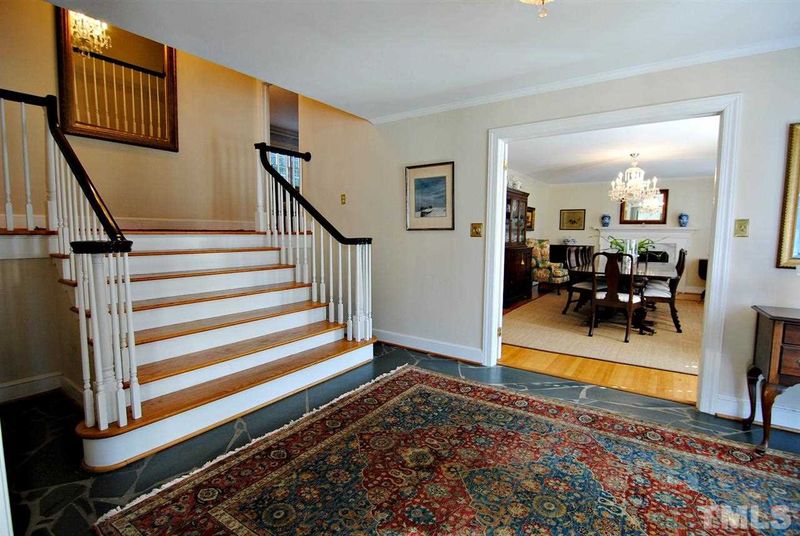 304 Foxhall St, Raleigh, NC 27609