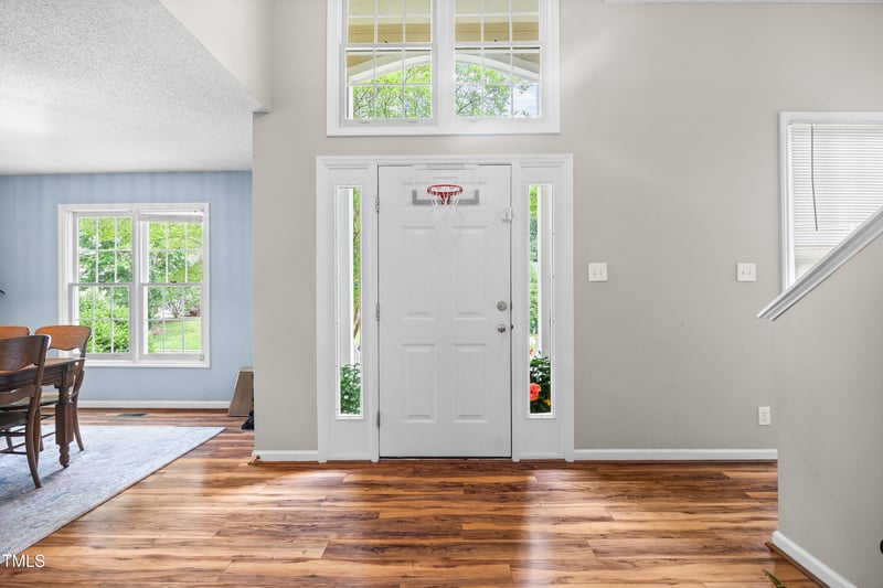 304 Gold Point Dr, Cary, NC 27519