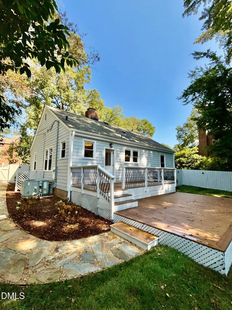 304 Hammond St, Durham, NC 27704
