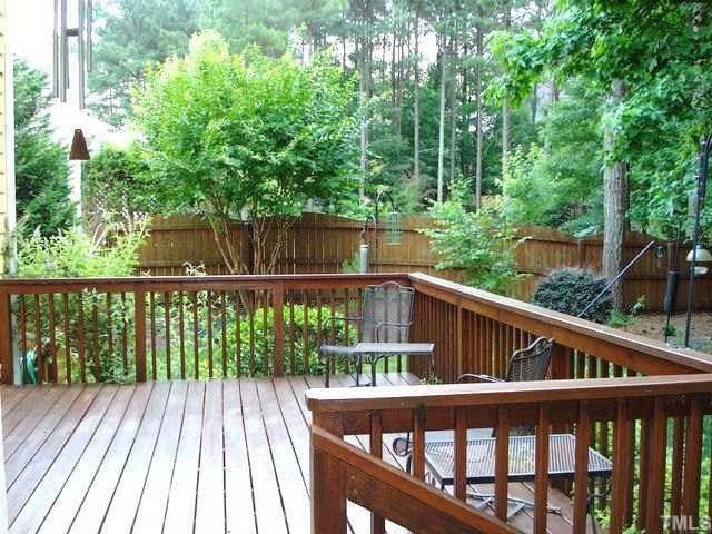 304 Hickory View Ln, Apex, NC 27502