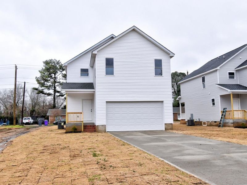 304 W Hill St, Benson, NC 27504