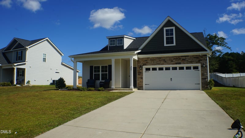 304 Manning Dr, Sanford, NC 27332