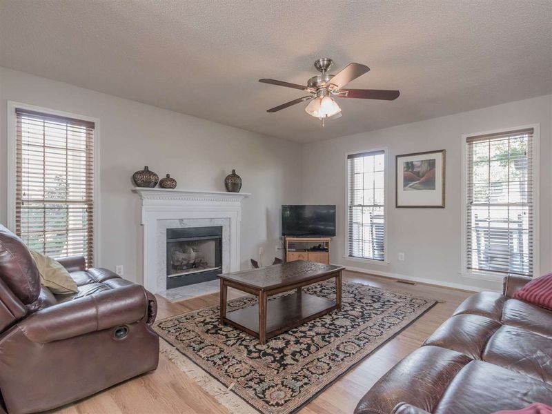 304 E Maple Ave, Holly Springs, NC 27540