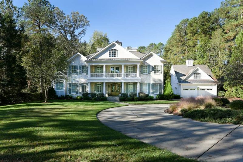 304 Nottingham Dr, Chapel Hill, NC 27517