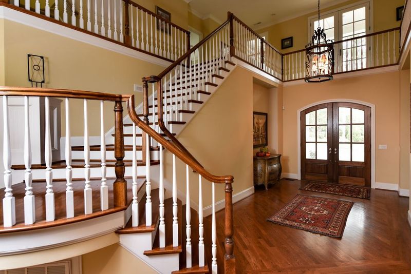 304 Nottingham Dr, Chapel Hill, NC 27517
