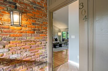 304 Oak Tree Dr, Chapel Hill, NC 27517