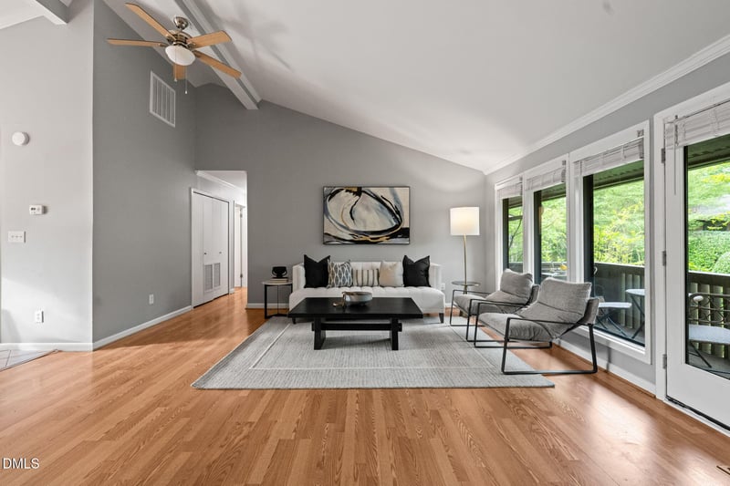 304 Oak Tree Dr, Chapel Hill, NC 27517