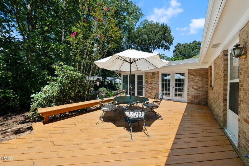 304 Oregon Cir, Cary, NC 27511