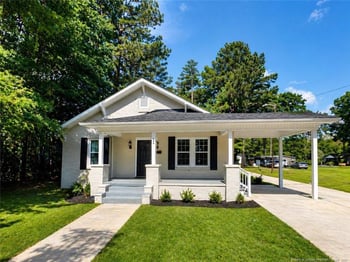 304 Patterson St, Maxton, NC 28364