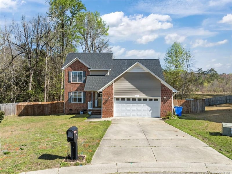 304 Peterson Pl, Fayetteville, NC 28301