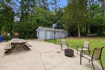 304 Plum Ln, Chapel Hill, NC 27517