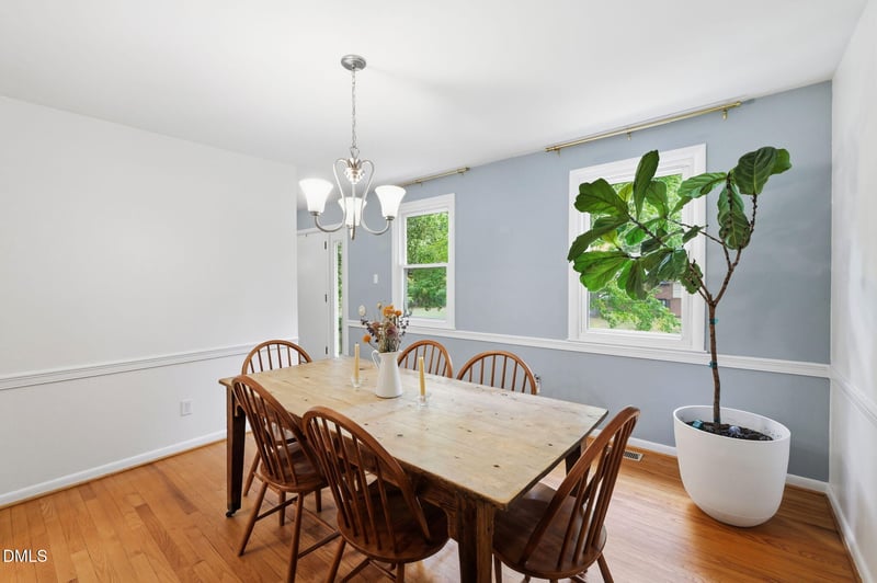 304 Plum Ln, Chapel Hill, NC 27517