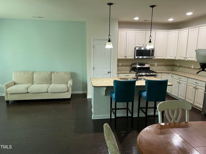 304 Presenteer Trl, Apex, NC 27539