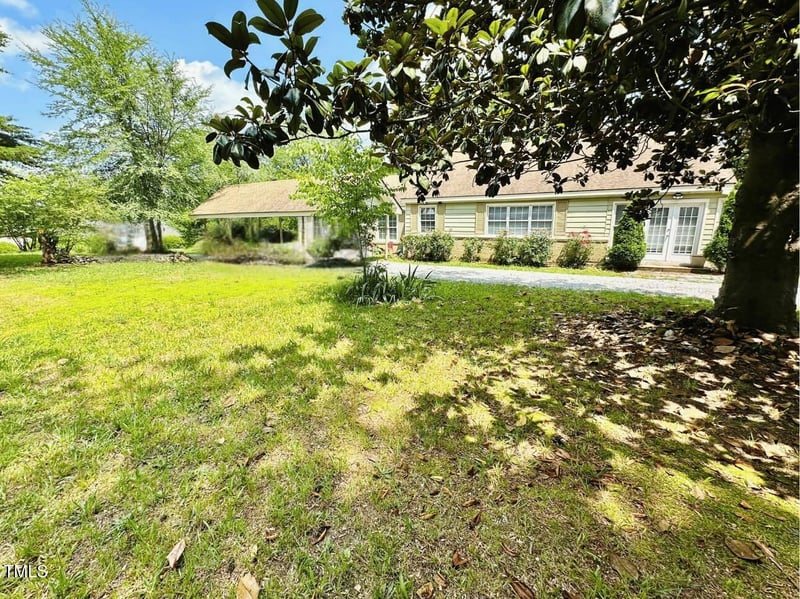 304 Sandalwood Ave, Louisburg, NC 27549