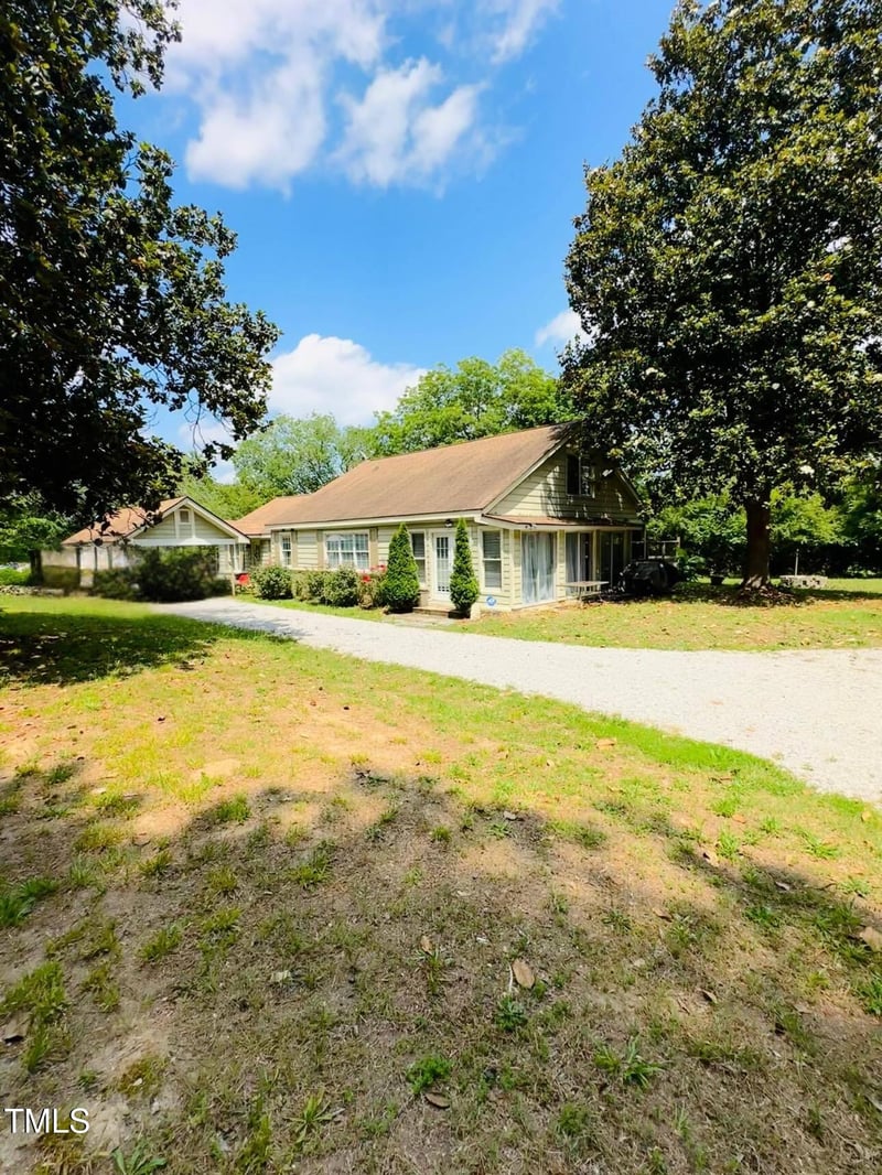 304 Sandalwood Ave, Louisburg, NC 27549