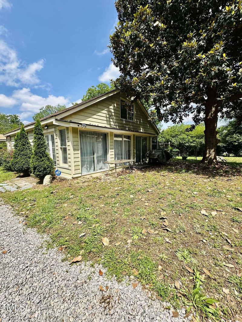 304 Sandalwood Ave, Louisburg, NC 27549