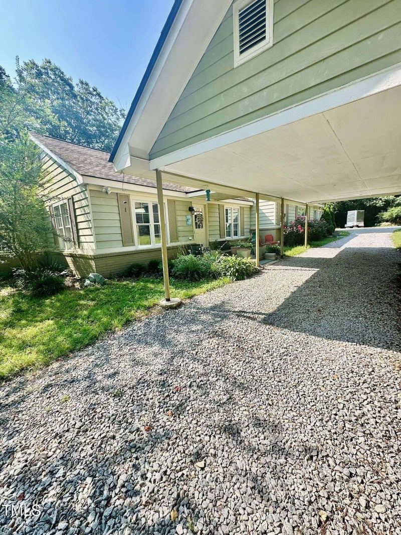 304 Sandalwood Ave, Louisburg, NC 27549