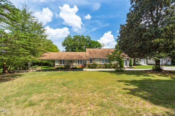 304 Sandalwood Ave, Louisburg, NC 27549