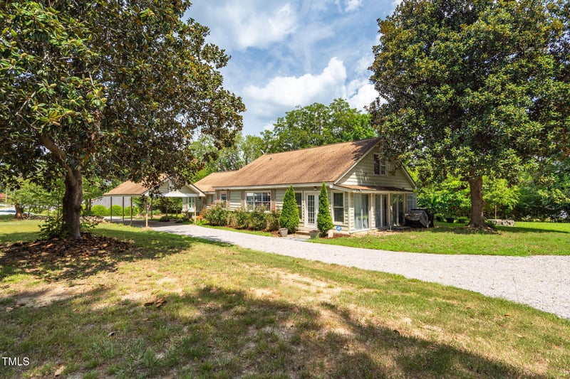 304 Sandalwood Ave, Louisburg, NC 27549