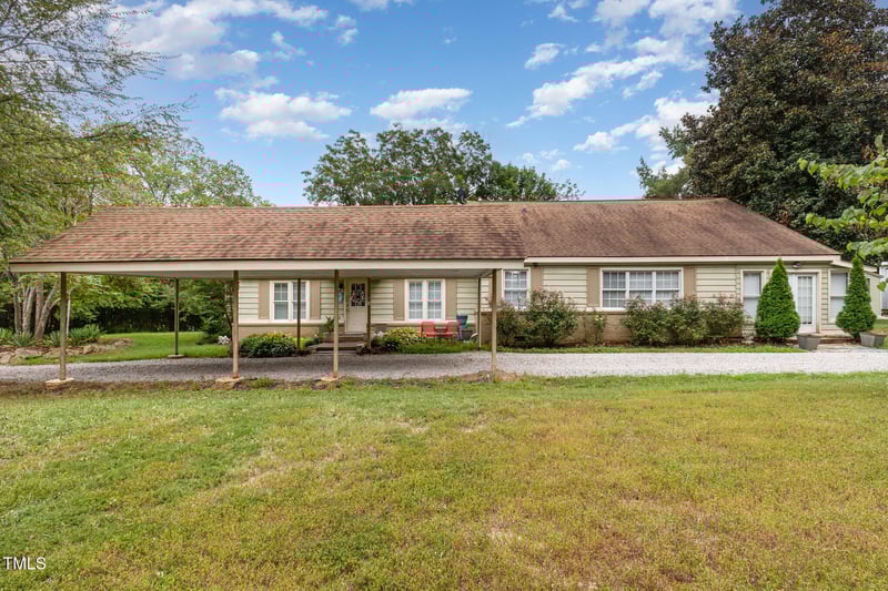 304 Sandalwood Ave, Louisburg, NC 27549