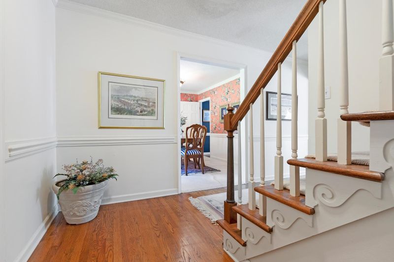 304 Sandhurst Rd, Raleigh, NC 27615