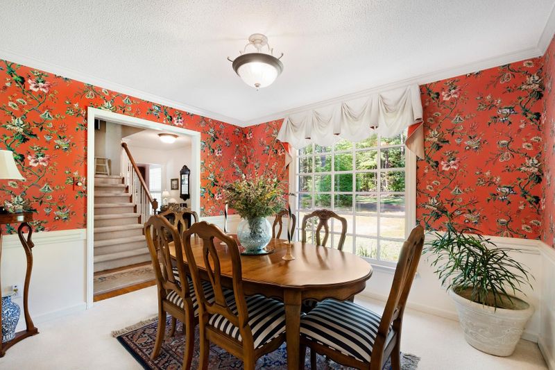 304 Sandhurst Rd, Raleigh, NC 27615