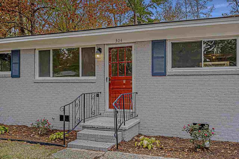 304 Shady Lane Dr, Smithfield, NC 27577