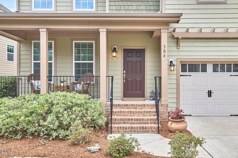 304 Shorehouse Way, Holly Springs, NC 27540