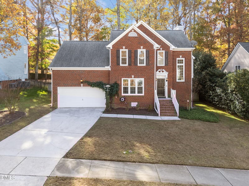 304 Silvergrove Dr, Cary, NC 27513