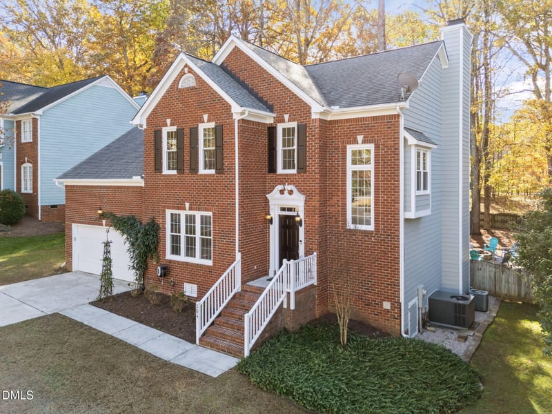 304 Silvergrove Dr, Cary, NC 27513