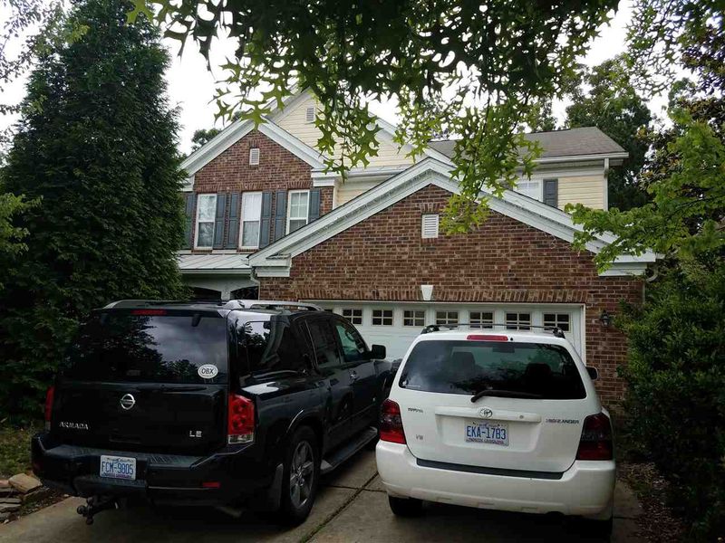 304 Steedmont Dr, Holly Springs, NC 27540